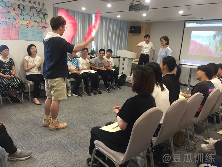 쵼绰н5ϸڣʵ
