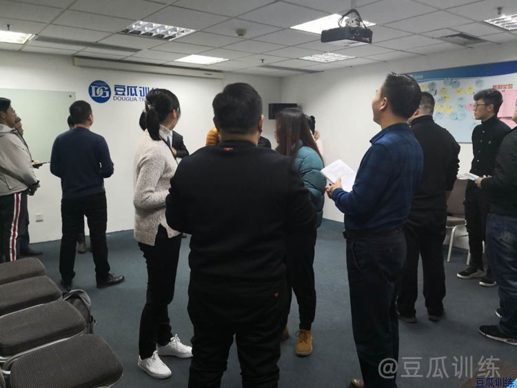 쵼绰н5ϸڣʵ
